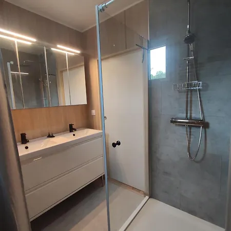 Maison 3 Pieces, Climatise, Calme, 