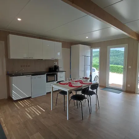 Maison 3 Pieces, Climatise, Calme, 